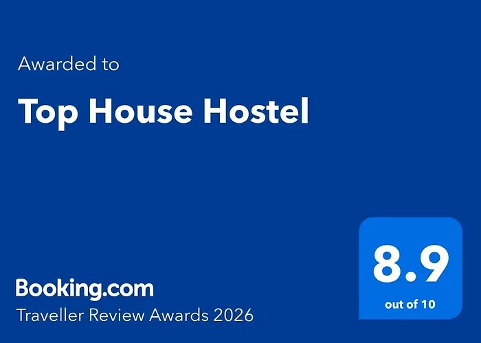 Top House Hostel Abu Dhabi
