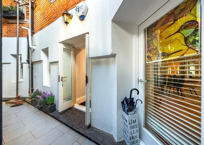 Ultra Massive House By Hyde Park Apartment London