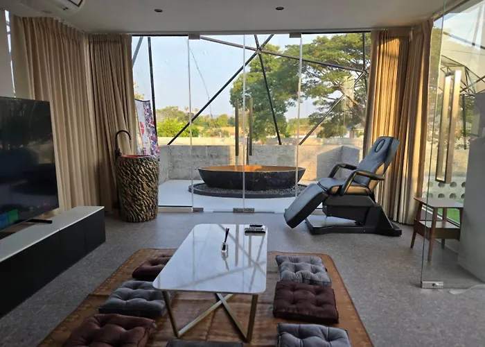 Pool Villa Hua Hin Baan Sakura พูลวิลล่าหัวหินบ้านซารุระ