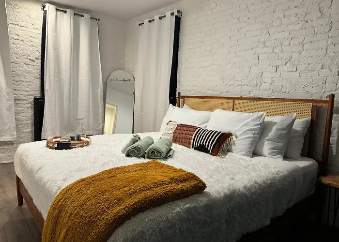 Jungle House Luxury Stays - Columbus Downtown Short North