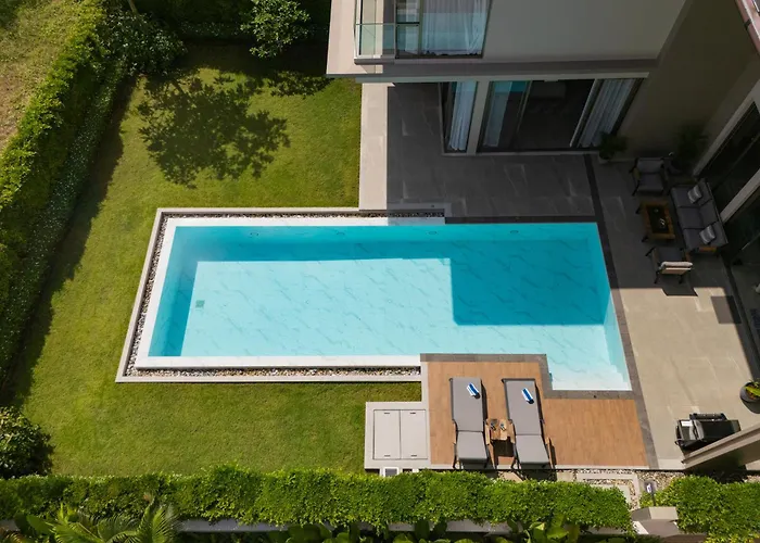 Luxury Family Villa Bang Tao - 12M Pool & Garden Phuket