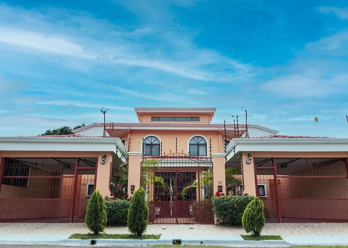 Brisas Del Aeropuerto Airport Breezes Inn Heredia