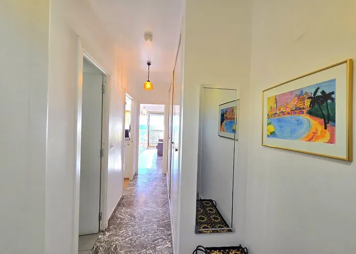 Seafront Studio With Private Terrace And Free Parking Menton