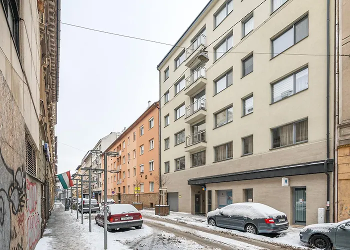 Comfy Flat In The City Centre With Free Parking Budapest