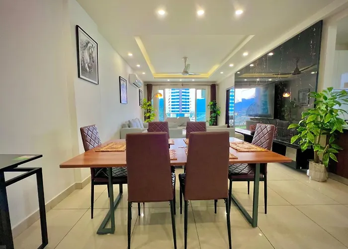 Clouds View Executive Serviced Apartments Fronting Centaurus Mall Islamabad