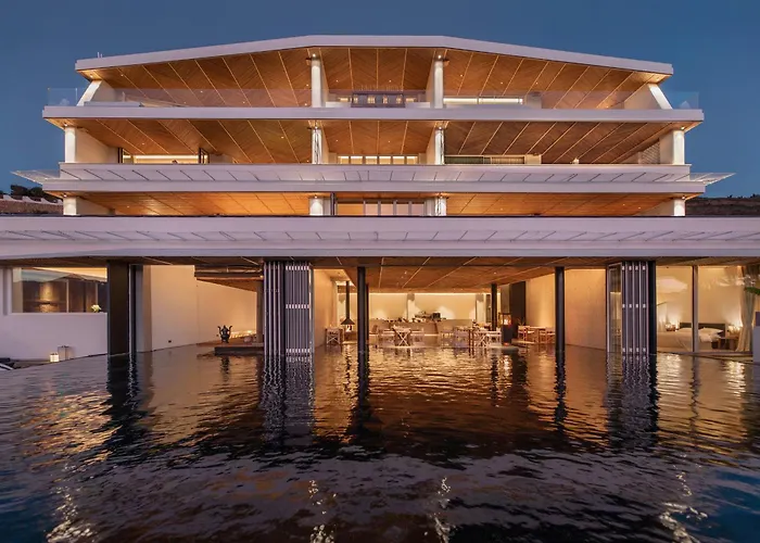 Dali Fanchen Half-Mountain Seaview Resort Hotel