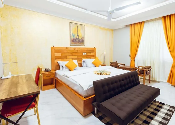 Excelsa Lodge Ejisu