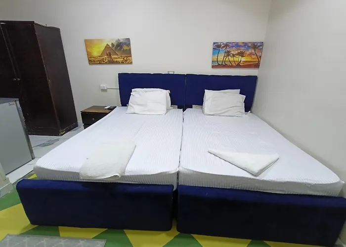 Pyramids Hostel New Cairo