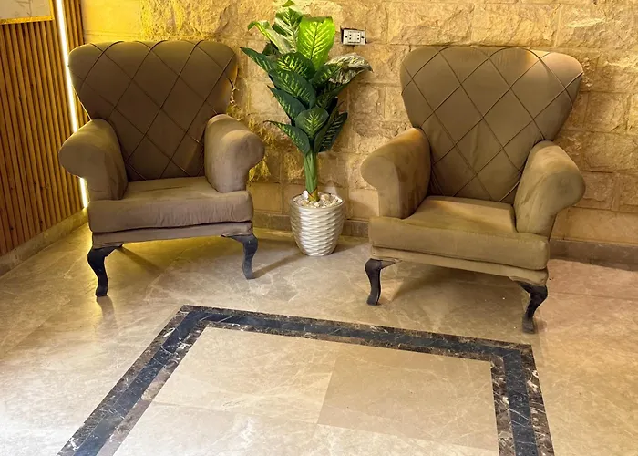 Trio Pyramids Inn Cairo