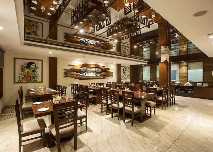 Hotel Vivanta Inn Near Delhi Airport With Free Airport Drop New Delhi