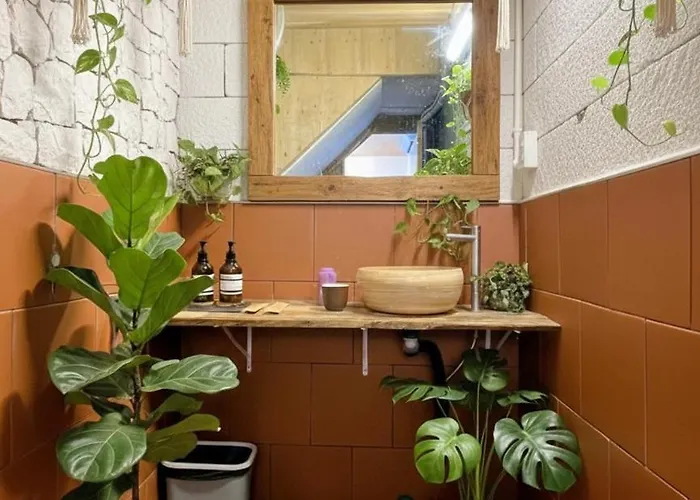 Secretbase Bed & Breakfast Hue