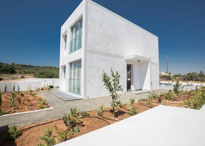 Holiday Home Wunderschoene- Geraeumige Ferienvilla Mit Bbq By Interhome Protaras