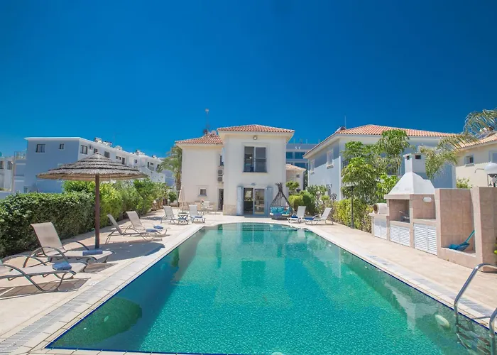 Holiday Home Protaras Villa Mit Pool Am Strand Der Fig Tree Bay By Interhome