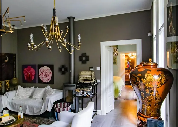 Designed Luxury Loft With Private Exclusive Garden Villa Milan