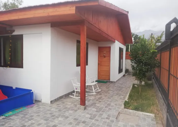 Casa Familiar Vista A La Cordillera Con Estacionamiento Villa Santiago