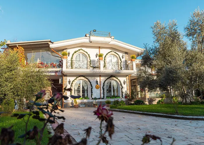 Bujtina E Diellit Boutique Villa Tirana