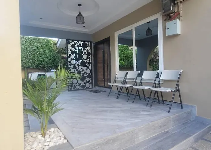 3 Bed 3 Bath Hse In Gated Community-East Airport Villa Accra