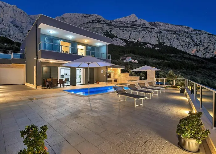 Holiday Home Villa Infinite Mit Schwimmbad Und Meerblick By Interhome Makarska