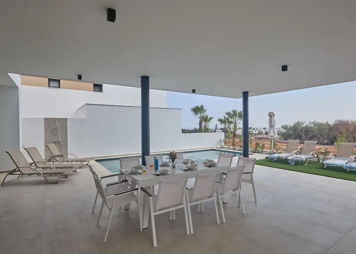 Holiday Home Protaras Aqua Pearl Villa Aq11 Im Zentrum By Interhome