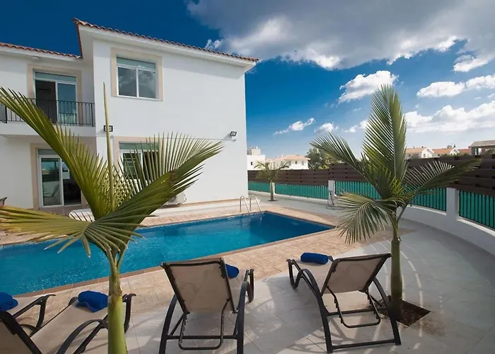 Holiday Home In Protaras Mit Privatem Parkplatz By Interhome