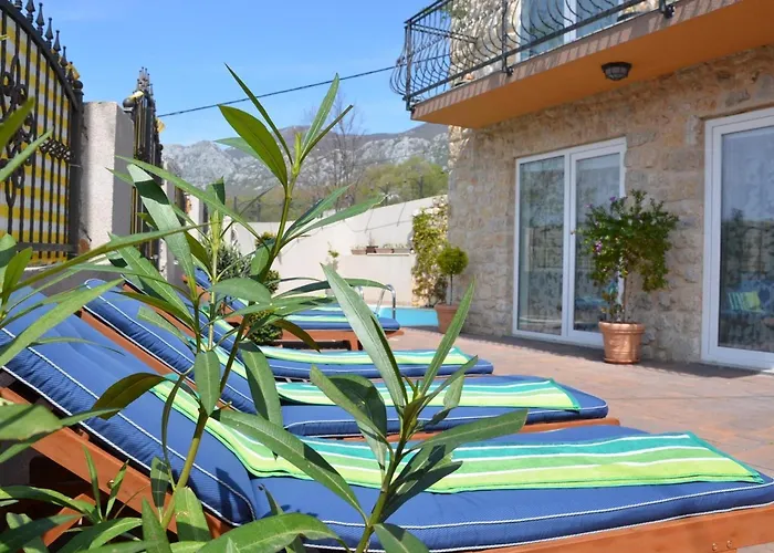 Holiday Home Grosses Ferienhaus Mit Eigenem Pool Und Terrasse By Interhome Crikvenica