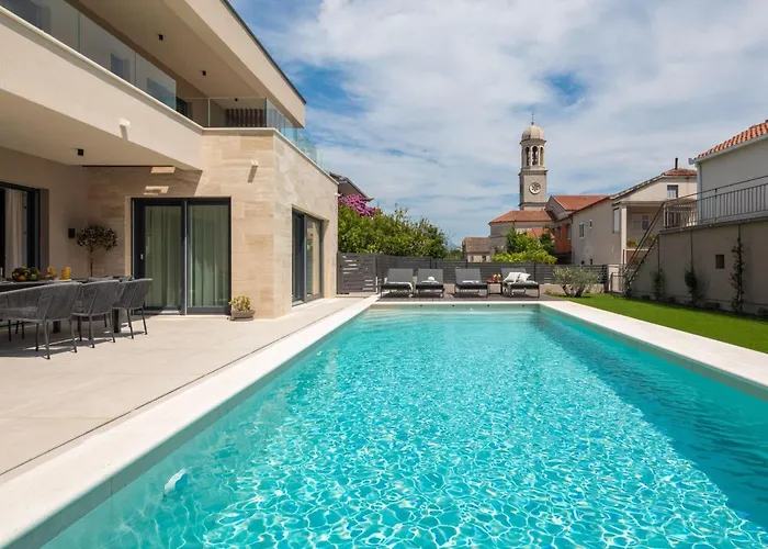 Holiday Home Villa Prima By Interhome Kastela