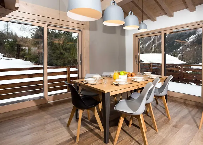 Holiday Home Chalet De L'Ours - Baerenhuette By Interhome Chamonix