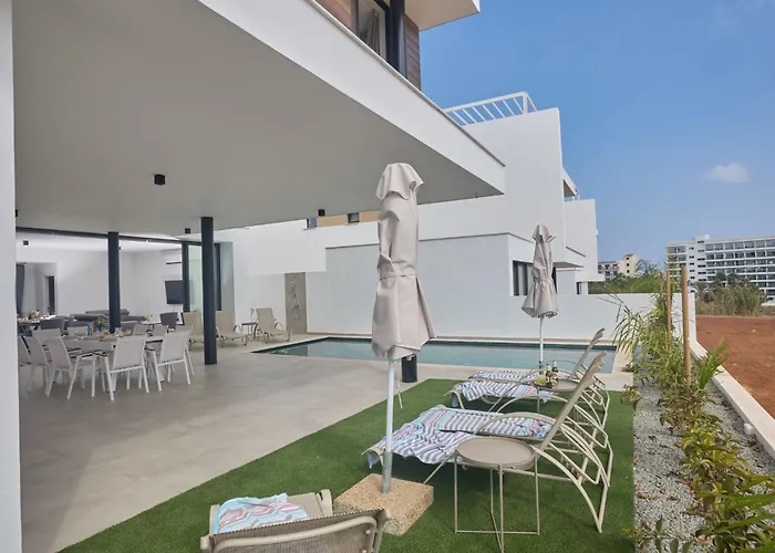 Holiday Home Protaras Aqua Pearl Villa Aq11 Im Zentrum By Interhome