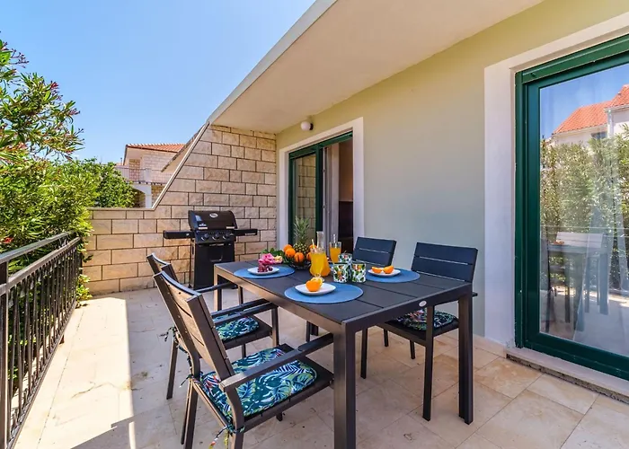 Holiday Home Josipa By Interhome Supetar