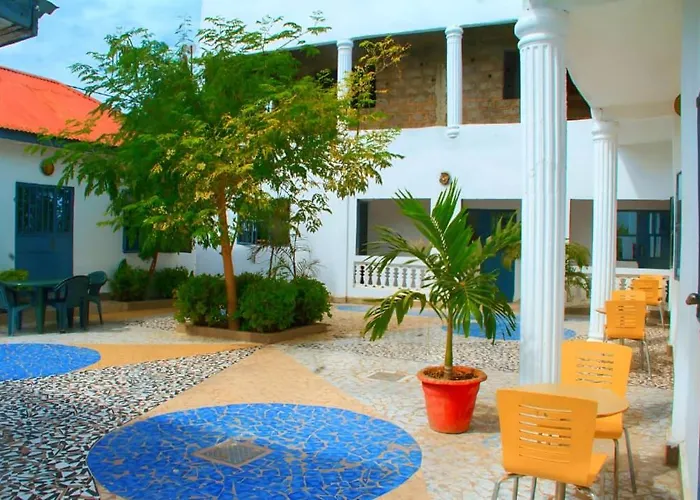 Kt'S Guesthouse Bakau