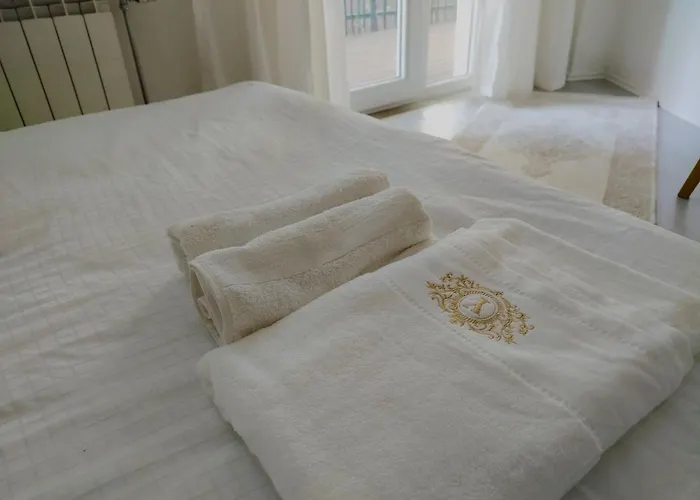 Lux B&B - Downtown Prishtinë