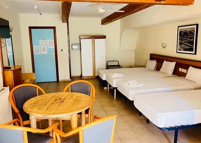 Quad Room 2636 St. Paul's Bay