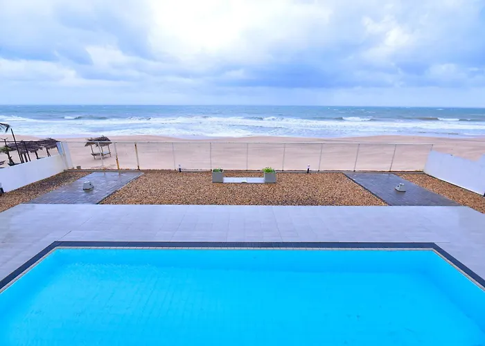 Breeze And Tide Villa Hikkaduwa