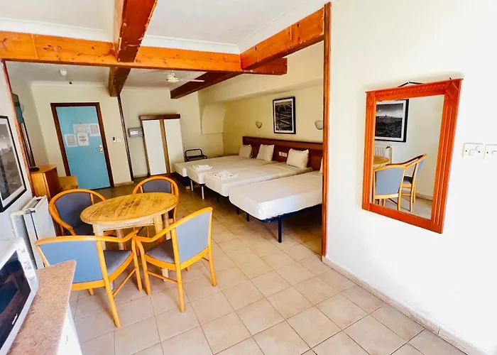 Quad Room 2636 St. Paul's Bay