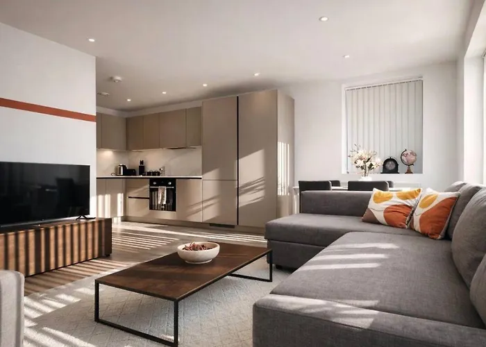 Modern 2Br Fast Wifi Free Parking Apartment London