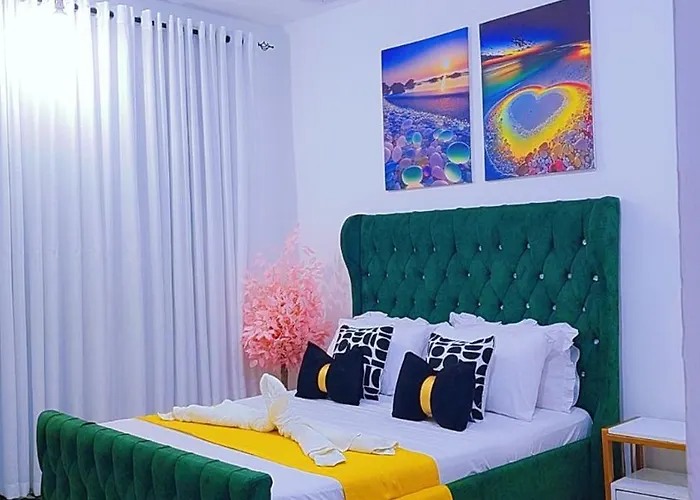 The Pearl Bnb Mombasa Bamburi With Lift Access