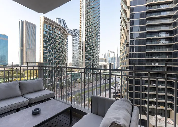 Newly Upgraded 2Br - Steps From Burj Khalifa And Opera Apartment Dubai