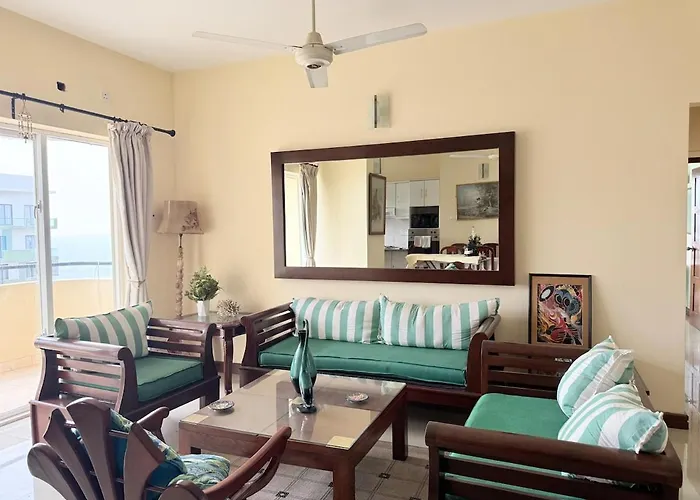 Marine Escape 3Br Ocean View Beach Apt Sri Lanka Colombo