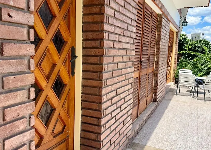 Chalet Con Piscina, A 100 M Del Rio, Familias Villa Carlos Paz