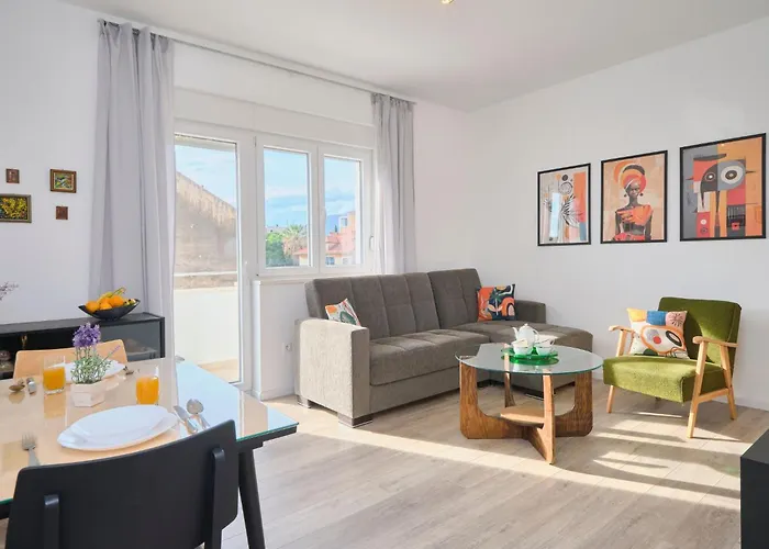 Apartment Lav Central Wohnung Von Litto By Interhome Split
