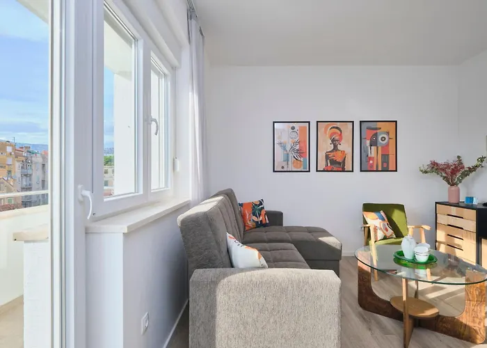 Apartment Lav Central Wohnung Von Litto By Interhome Split