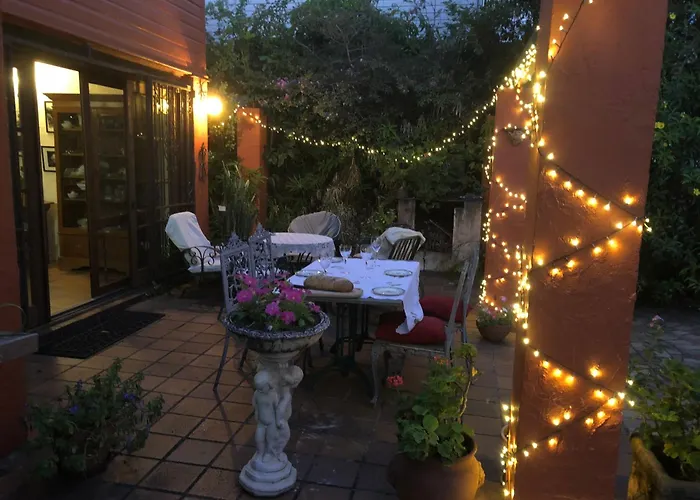 One Bdrm Garden & Piano Apt Brisbane