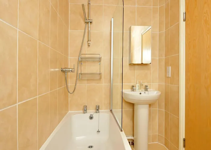 Apartment Appartement Mit Tollem Ausblick In Torquay By Interhome