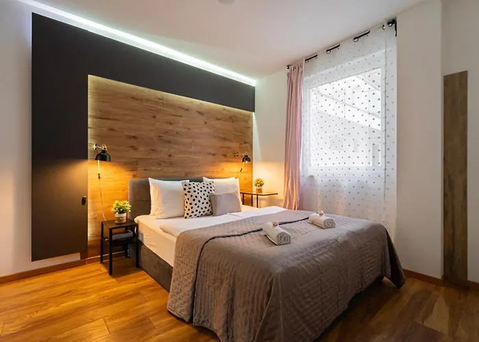 Eco Apartments - Charming 1 Bedroom With Balcony Budapest