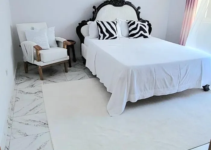 The Cozy Lookout Apartment Malindi