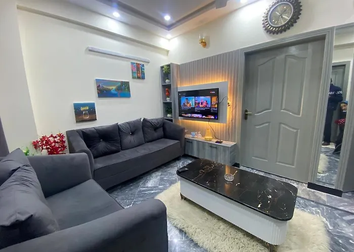 Elegant 2Bhk Ideal For Families With Self Check-In And Close To Market Islamabad