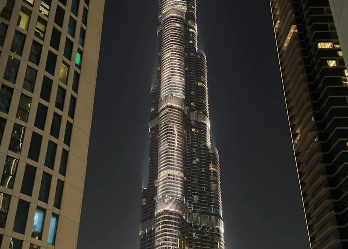 Downtown Luxury Two Bedroom Apartment I Conntected To Dubai Mall And Metro I Steps Away From Burj Khalifa I By Luxury Space