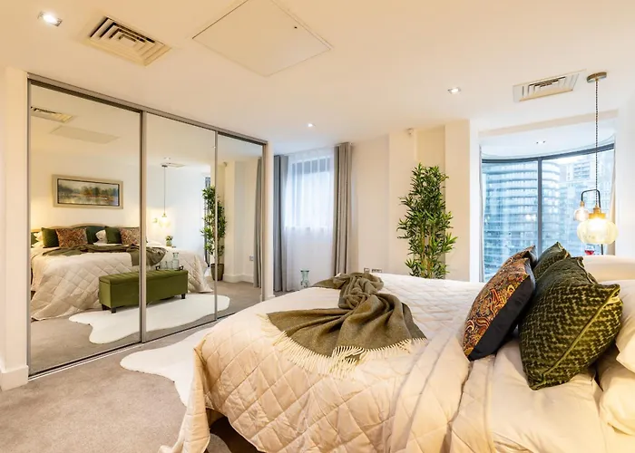Wild Roses Serviced Apartments - Canary Wharf Penthouse London