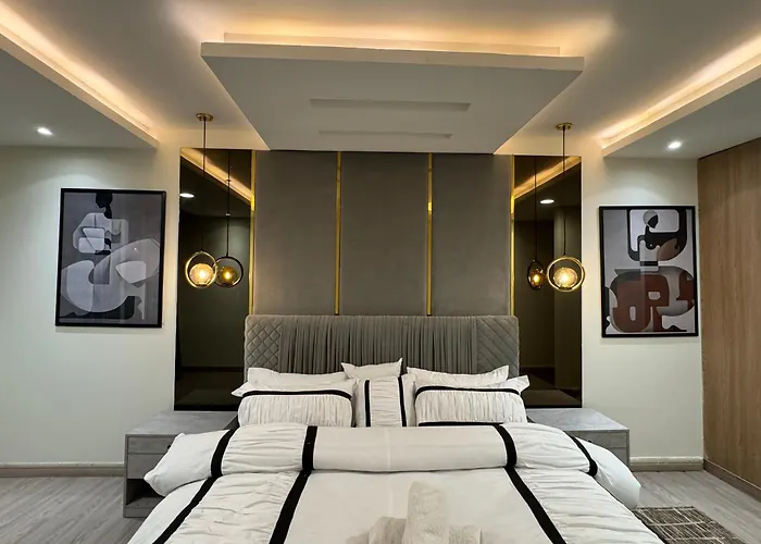 Gold Crest Lavish Serviced Apartments Dha Phase 4 Lahore