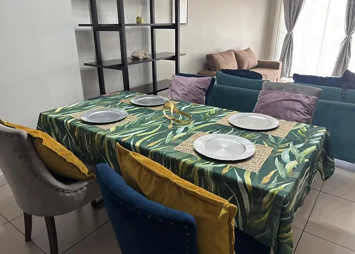 Stylish 2-Bed Apartment In Prime Sandton Area Johannesburg